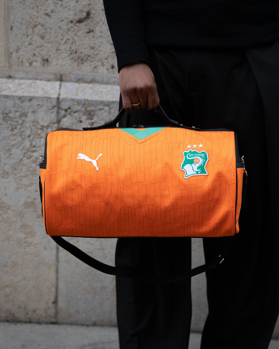 Le sac fait du maillot de la Côte d'Ivoire