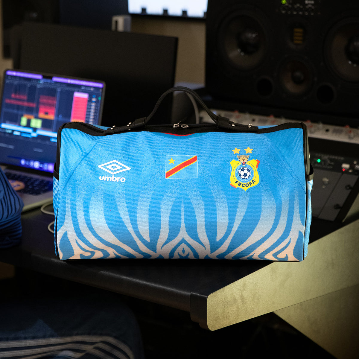 Sac 45 Métamorphose maillot Congo, vue 1